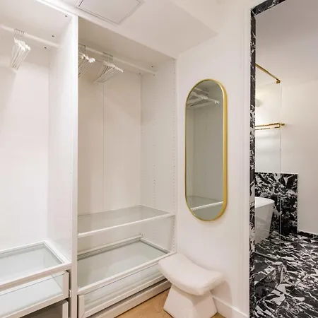 Dom wakacyjny Particulier Luxury -3br 8p - Arc De Triomphe